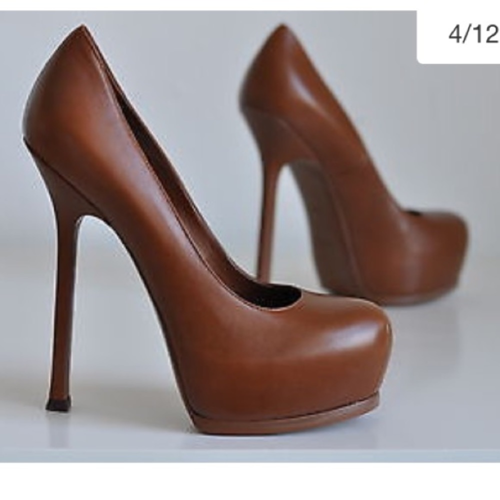 Yves Saint Laurent Size 36 Tributoo 105 pump